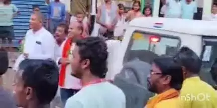 खुसरूपुर: सांसद व पूर्व केंद्रीय मंत्री रवि शंकर प्रसाद ने गनी चक में नवनिर्मित पथ का उद्घाटन किया