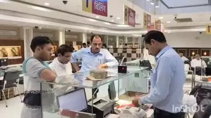 जळगाव: जळगावच्या बाजारात सोन्यात विक्रमी भाव वाढ