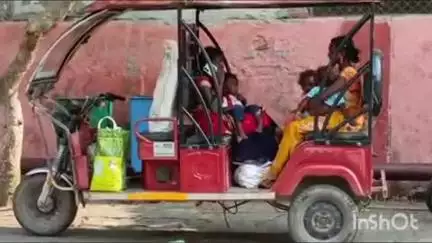 कोल: बौनेर तिराहे पर अनियंत्रित ई-रिक्शा पलटा, हादसे में कई लोगों को आई मामूली चोट, 9 वर्षीय बच्ची गंभीर रूप से घायल