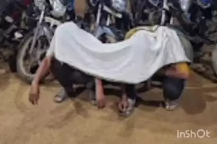 चंद्रपूर: जुगार खेळणाऱ्यांवर एसीबीची धाड राजोली जंगल परिसरातील घटना