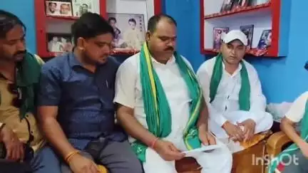 छिबरामऊ: ग्रेसीगंज में भारतीय किसान यूनियन औनू के पदाधिकारी ने प्रेस वार्ता में बताया, किसान नेताओं को मिल रही धमकी