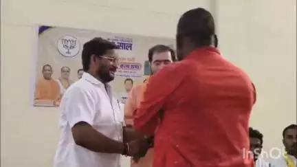सिरौली गौसपुर: सिरौली गौसपुर और महमदाबाद में विकसित भारत संकल्प सभा कार्यक्रम आयोजित हुआ, राज्य मंत्री और पूर्व विधायक रहे शामिल