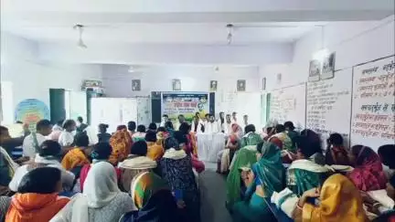 जगदीशपुर: एक साथ सैकड़ों महिला-पुरुषों ने आरएलएम का दामन थामा