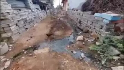 ಶಹಾಪುರ: ದೋರನಹಳ್ಳಿ ಗ್ರಾಮದ ರಸ್ತೆಗಳ ಮೇಲೆಲ್ಲಾ ಹರಿಯುತ್ತಿದೆ  ಚರಂಡಿ ನೀರು #localissue