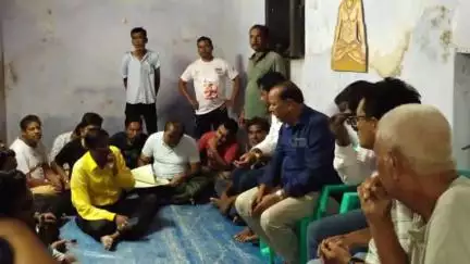 সিউড়ি ১: সিউড়ির এক নম্বর ব্লক তৃণমূল কংগ্রেসের পক্ষ থেকে লম্বদরপুর গ্রামে ৯৪ ও ৯৬ নম্বর বুথের বুথ সভাপতি ও কমিটি গঠন করা হলো