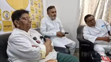मधेपुरा: सर्किट हाउस में जन सुराज पार्टी के राष्ट्रीय अध्यक्ष उदय सिंह ने प्रेस वार्ता में आगामी चुनाव को लेकर कही बड़ी बात