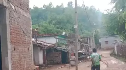 ଲାଞ୍ଜିଗଡ: କିଡିଙ୍ଗ ସ୍ଥିତ ଦଳିତପଡାରେ ପାନୀୟ ଜଳ ସଙ୍କଟ, ନିରବ ଦ୍ରଷ୍ଟା ପ୍ରଶାସନ #jansamasya