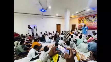 राहतगढ़: राहतगढ़ के वार्ड नंबर-3 में 'संगठन सृजन अभियान' के तहत कांग्रेस की हुई अहम बैठक
