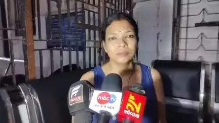 ଅନୁଗୋଳ: ହଣ୍ଡପା ନିକଟରେ କାର ଦୁର୍ଘଟଣାରେ ପୂର୍ବତନ ମୁଖ୍ୟମନ୍ତ୍ରୀଙ୍କ ସ୍ତ୍ରୀ ଓ ଝିଅ ଆହତ; ଜିଲ୍ଲା ମୁଖ୍ୟ ଚିକିତ୍ସାଳୟରେ ପ୍ରତିକ୍ରିୟା ରଖିଲେ ଅମିତା