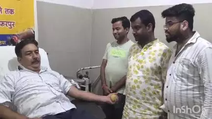 मुशहरी: केजरीवाल अस्पताल में मारवाड़ी युवा मंच द्वारा रक्तदान शिविर आयोजित, 100 से अधिक युवाओं ने किया रक्तदान