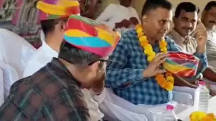 रेवदर: रेवदर के दांतराई गांव के पादरू महादेव मंदिर में IFWJ पत्रकार संगठन ने आयोजित किया स्नेह मिलन समारोह