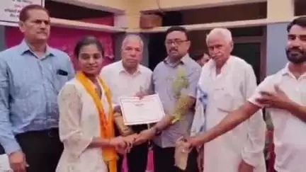 सपोटरा: नीट यूजी के परिणाम में सपोटरा की बेटी कीर्ति गुप्ता ने 732वीं रैंक हासिल कर क्षेत्र का नाम रोशन किया, बधाई का लगा तांता