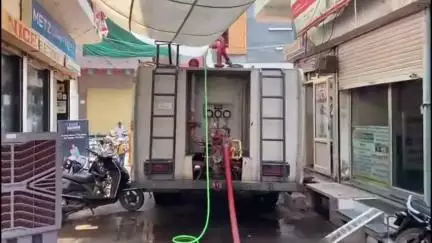 जौरा: जौरा शहर के कोरी पाड़ा में दीपक जिंदल के घर खाना बनाते समय लगी भीषण आग, फायर ब्रिगेड ने पाया काबू