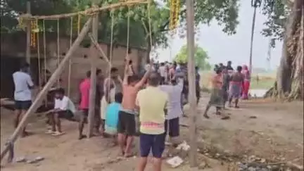 ଘସିପୁରା: ଶୈଲଙ୍ଗ ଗ୍ରାମରେ ପୋଖରୀ କୂଳ ଗଛରେ ଝୁଲୁଛି ମୃତଦେହ,ପୋଲିସ ତଦନ୍ତ