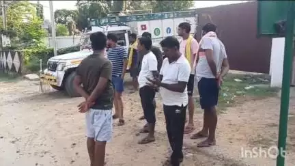 मुंगेर: बरियारपुर स्टैंड विवाद में युवक की गोली मारकर हत्या, शव पोस्टमार्टम के लिए सदर अस्पताल लाया गया