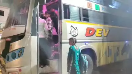 છોટાઉદેપુર: જિલ્લામાંથી સુરત ખાતે પોલીસની લેખીત પરીક્ષા આપી પરિક્ષાર્થીઓ પરત ફર્યા,આપી પ્રતિક્રિયા.