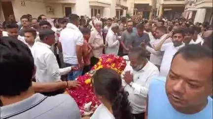 આણંદ શહેર: આણંદ નો વધુ એક પાર્થિવ દેહ પરિવારને મળ્યો કિનલ મિસ્ત્રી નો પાર્થિવ દેહ ઘરે આવતા પરિવાર ભાંગી પડ્યું!