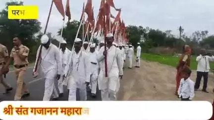 परभणी: श्री संत गजानन महाराज पालखीचे परभणीत आगमन ; दत्तधाम परिसरासह शहरात विविध ठिकाणी दिंडीचे मोठ्या उत्साहात स्वागत