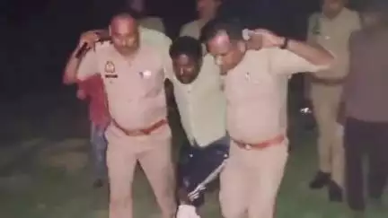 ज़मानिया: दिलदारनगर पुलिस और अंतर्जनपदीय नकबजनों के बीच फूली चौराहे पर हुई मुठभेड़, एक के पैर में लगी गोली, दो गिरफ्तार