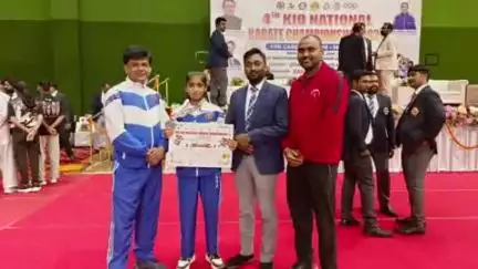 बिहार: नालंदा की मुस्कान ने देहरादून में राष्ट्रीय कराटे प्रतियोगिता में रजत पदक जीता