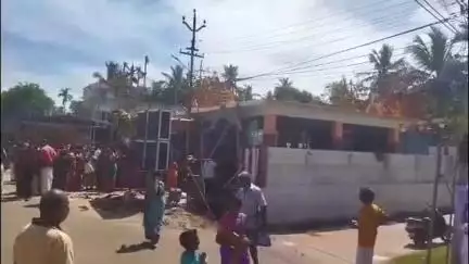 வேதாரண்யம்: வேதாரண்யம் அருள்மிகு கட்சுவான் முனீஸ்வரர் நூதன ஆலய அஷ்டபந்தன மகா கும்பாபிஷேகத்தில் ஆயிரக்கணக்கானோர் சுவாமி தரிசனம்