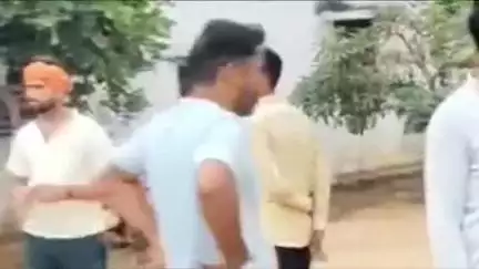 अटेली: बेगपुर गांव में ठाकुर महाराज मंदिर की जमीन को लेकर दो गांव हुए आमने-सामने