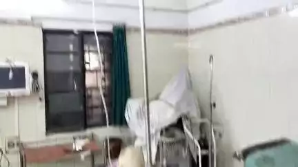 समस्तीपुर: समस्तीपुर रेलवे स्टेशन पर ट्रेन से उतरते समय युवक गिरा, हुआ जख्मी