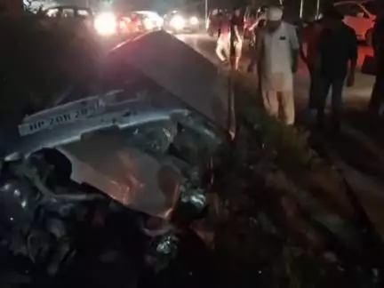 सुंदर नगर: सुंदरनगर के नरेश चौक में तेज रफ्तार का कहर, स्कूटी और दंपति को मारी टक्कर, पांच लोग घायल, पति-पत्नी गंभीर रूप से घायल