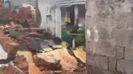 മണ്ണാർക്കാട്: ശക്തമായ മഴയിൽ മണലടിയിൽ വീടിന്റെ ചുമരിടിഞ്ഞ് വീണ് വയോധിക മരിച്ചു