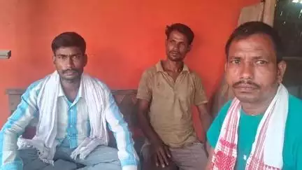 लालगंज अंचल कार्यलय जिला वैशाली के राज्य कर्मचारीp0ara  मदन सिंह पंचायत का बहुत भ्रष्टाचार कर रहा है