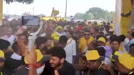 बिहार बदलाव कि हुंकार 
बिहार के मुजफ्फरपुर जिले में हुंकार