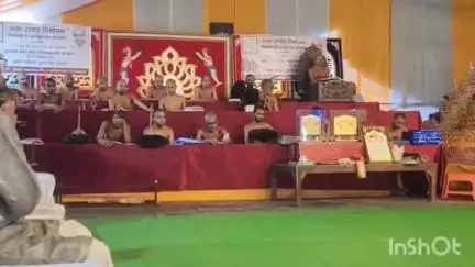 विदिशा नगर: अरिहंतविहार में आचार्य विशुद्धसागरजी महाराज द्वारा रचित पुस्तक का विमोचन