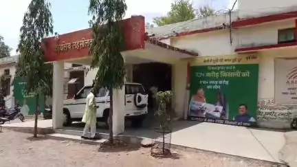 बासोदा: कथावाचक प्रदीप मिश्रा की टिप्पणी के विरोध में कायस्थ समाज ने बासौदा में एसडीएम को ज्ञापन सौंपा
