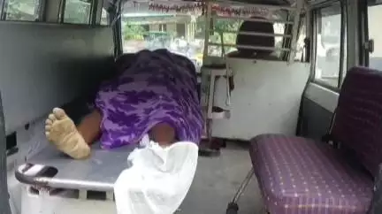 তুফানগঞ্জ ১: জায়গির চিলাখানা আমলাগুড়ি এলাকায় বিদ্যুৎস্পৃষ্ট হয়ে মৃত্যু ব্যক্তির, পাঠানো হল ময়নাতদন্তে