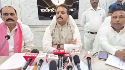 बचत भवन सभागार में यूपी याचिका समिति के अध्यक्ष संजय शर्मा सहित अन्य पदाधिकारी पहुंचे, मीडिया से रूबरू होकर दिया बयान