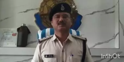 कुक्षी: निसरपुर चौकी क्षेत्र के गांव में आरोपी ने पीड़िता से किया दुष्कर्म, थाना प्रभारी राजेश यादव ने दी जानकारी