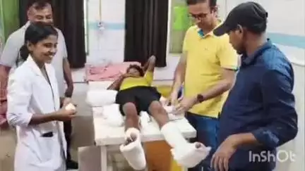 बांका: चचरा गांव में जामुन तोड़ते समय पेड़ से गिरकर 7 वर्षीय बालक जख्मी, मायागंज रेफर