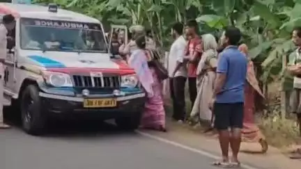 রামনগর ১: এগরা রোডের কলেজ মোড়ের কাছে মিনি বাসের ধাক্কায় আহত শিশু