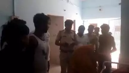 बेलदौर: बेलदौर प्रखंड मुख्यालय परिसर में पानी टंकी के पास सड़क दुर्घटना में महिला की मौत