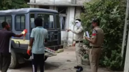 बीना: झांसी फाटक मोतीचूर पुल के पास ट्रेन से अज्ञात व्यक्ति की मौत, शव की शिनाख्त नहीं होने पर कराया कफ़न दफ़न