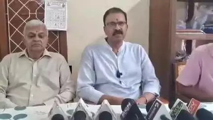 నగరంలోని భారతీయ విద్యా భవన్ బ్రాంచ్‌ కార్యాలయాన్ని సందర్శించిన సీబీఐ మాజీ డైరెక్టర్ జేడీ లక్ష్మీనారాయణ