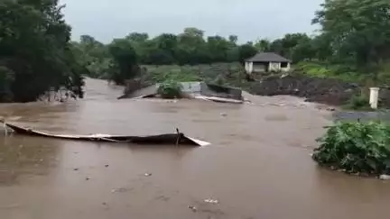 मुळशी: पिरंगुटची स्मशानभूमी पाण्याखाली, भराव रस्ताही गेला वाहून
