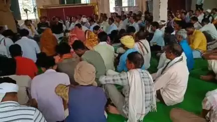 डिंडौरी: बजाग में कांग्रेस के संगठन सृजन को लेकर जिला पर्यवेक्षक ने कांग्रेस कार्यकर्ताओं की बैठक ली