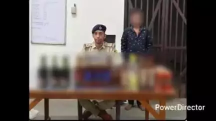 कोढ़ा: कोढ़ा: कोढ़ा थाना पुलिस ने जुराबगंज से 21 लीटर अवैध शराब के साथ एक आरोपी को किया गिरफ्तार, भेजा जेल