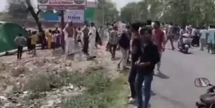 अटेली: गांव खोड में हरियाणा रोडवेज की बस झुग्गियों में घुसी, पुलिस ने बस चालक पर मुकदमा दर्ज किया