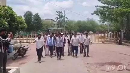विदिशा नगर: गुर्जर समाज ने कलेक्टोरेट पहुंचकर CM के नाम सौंपा ज्ञापन, इतिहास से छेड़छाड़ का लगाया आरोप