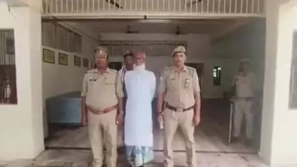 मुगलसराय: कटेसर से पुलिस ने ₹25,000 के इनामिया एक मानचित्र अपराधी को किया गिरफ्तार
