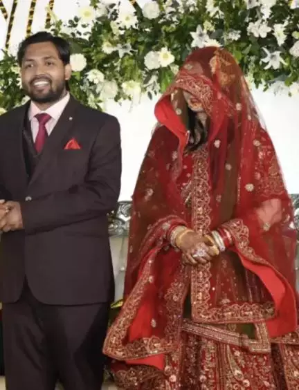खान सर ने शादी के रिसेप्शन में पत्नी के घूंघट में रहने को लेकर दी प्रतिक्रिया; किए और भी कई खुलासे