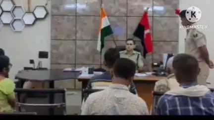 नवादा: नवादा में पुलिस अधीक्षक ने अपने कार्यालय में जनता दरबार का आयोजन किया, सुनी लोगों की फरियाद