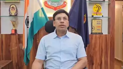 जशपुर: जशपुर पुलिस ने अज्ञात शव की गुत्थी सुलझाई, एक युवक गिरफ्तार, दो नाबालिग बाल संप्रेषण गृह भेजे गए: जशपुर एसएसपी
